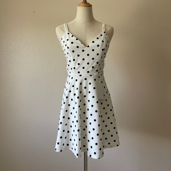 BIN#6 - CEFIAN White Polka Dot Backless Mini Dress Small - Picture 2 of 7